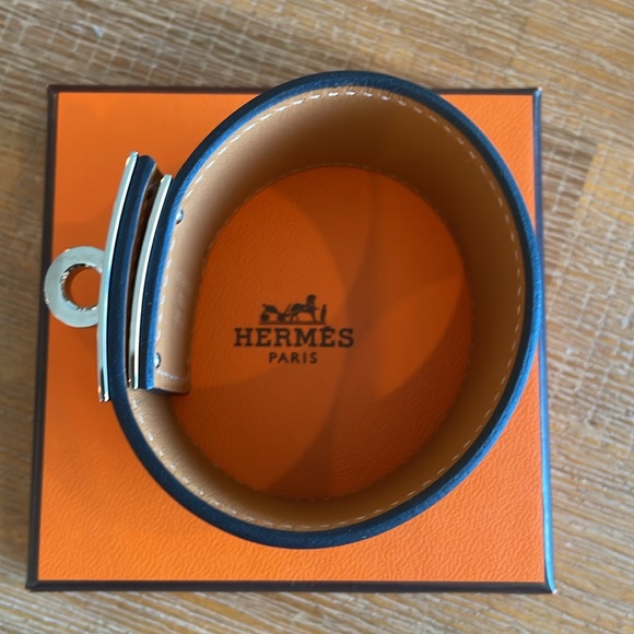 Hermès Kelly Dog Bracelet Black and Silver - Picture 3 of 6